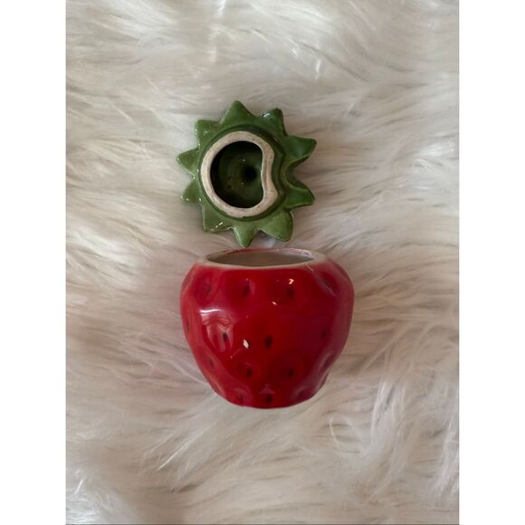 Vintage Strawberry Ceramic Decorative Jewelry Box Small 70s Accent Decor - Picture 2 of 6
